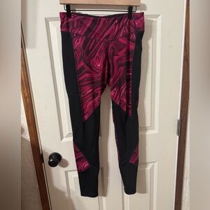 Champion Pink and black Women’s patterned leggings Size Large